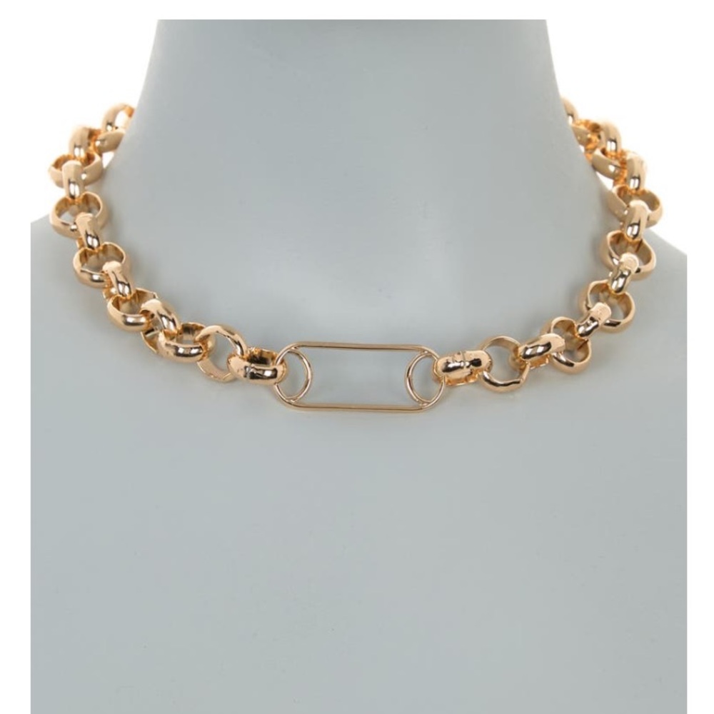 Large center link. Gold and Chunky.  Chain Collar Necklace.
